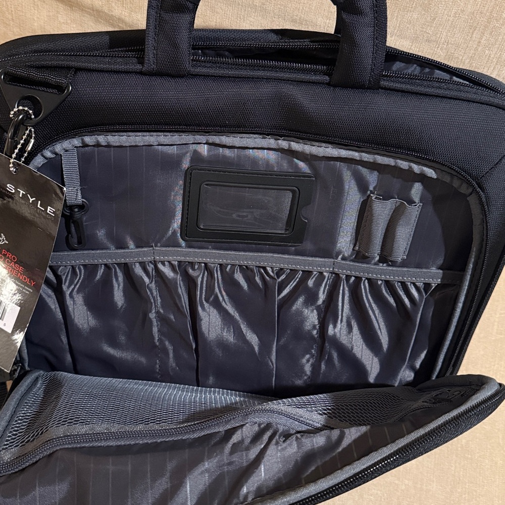 Eco Style Tech Pro Topload Briefcase - Picture 5 of 6